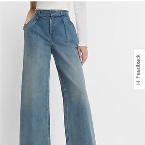 Express wide leg Jean.